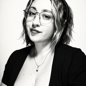 Lux_Noir webcam livesex profile in caucasian cams