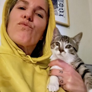 PureSilverQueen Caucasian webcam from Argentina