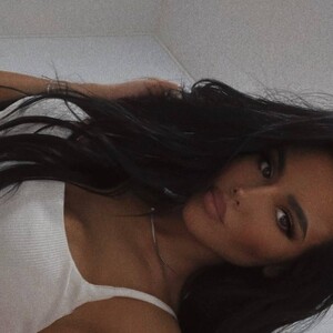 ssss_ss Caucasian webcam from Romania